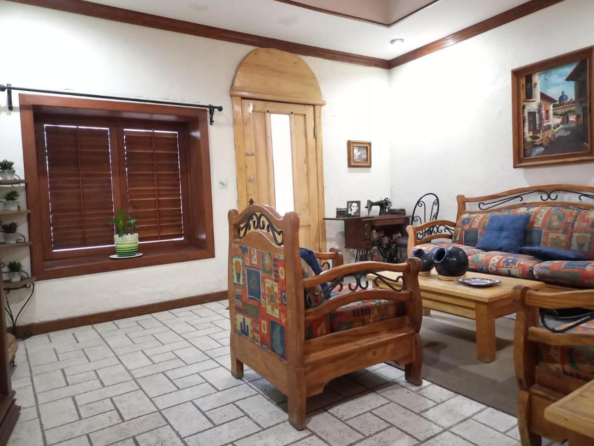 Home Stay Maria Hidalgo del Parral Extérieur photo